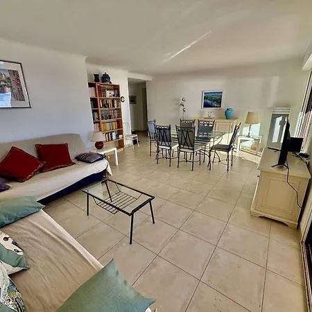 شقة Lumineux Avec Terrasse Et Acces - Fr-1-816-15 لو لا فاندو